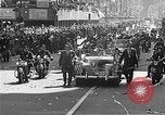 Standbild Wagenkolonne New York United States USA, 1951, aus Sekunde 27 historischem Filmmaterial Videoclip 65675045124