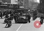 Standbild Wagenkolonne New York United States USA, 1951, aus Sekunde 49 historischem Filmmaterial Videoclip 65675045124