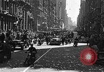 Standbild Wagenkolonne New York United States USA, 1951, aus Sekunde 57 historischem Filmmaterial Videoclip 65675045124