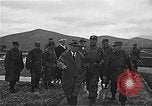 Immagine di Ai rappresentanti delle Nazioni Unite Pusan Corea del Sud, 1951, secondo 15 filmato di repertorio 65675045128