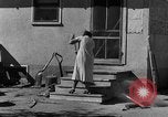 Immagine di La sovrapproduzione su American Plains conduce a vaschetta raccoglipolvere United States USA, 1936, secondo 32 filmato di repertorio 65675045148