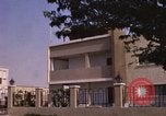 Immagine di Il cammello arabo piloti Bahrain, 1967, secondo 16 filmato di repertorio 65675045155
