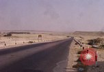 Immagine di Il cammello arabo piloti Bahrain, 1967, secondo 25 filmato di repertorio 65675045155