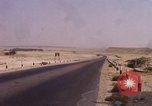 Immagine di Il cammello arabo piloti Bahrain, 1967, secondo 30 filmato di repertorio 65675045155