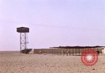 Immagine di Il cammello arabo piloti Bahrain, 1967, secondo 44 filmato di repertorio 65675045155