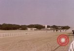 Immagine di Corsa di cammelli Bahrain, 1967, secondo 11 filmato di repertorio 65675045156