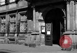 Standbild Studenten Heidelberg Deutschland, 1952, aus Sekunde 13 historischem Filmmaterial Videoclip 65675045166