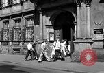 Standbild Studenten Heidelberg Deutschland, 1952, aus Sekunde 40 historischem Filmmaterial Videoclip 65675045166