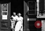 Standbild Studenten Heidelberg Deutschland, 1952, aus Sekunde 47 historischem Filmmaterial Videoclip 65675045166