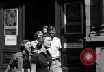 Standbild Studenten Heidelberg Deutschland, 1952, aus Sekunde 55 historischem Filmmaterial Videoclip 65675045166