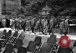 Standbild Studenten Heidelberg Deutschland, 1952, aus Sekunde 19 historischem Filmmaterial Videoclip 65675045167