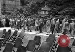 Standbild Studenten Heidelberg Deutschland, 1952, aus Sekunde 22 historischem Filmmaterial Videoclip 65675045167