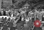 Standbild Studenten Heidelberg Deutschland, 1952, aus Sekunde 26 historischem Filmmaterial Videoclip 65675045167
