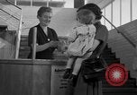Standbild Vogelweh Wohngebiet Kaiserslautern Deutschland, 1955, aus Sekunde 27 historischem Filmmaterial Videoclip 65675045171