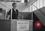 Standbild Vogelweh Wohngebiet Kaiserslautern Deutschland, 1955, aus Sekunde 33 historischem Filmmaterial Videoclip 65675045171