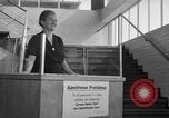 Standbild Vogelweh Wohngebiet Kaiserslautern Deutschland, 1955, aus Sekunde 34 historischem Filmmaterial Videoclip 65675045171