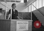 Standbild Vogelweh Wohngebiet Kaiserslautern Deutschland, 1955, aus Sekunde 41 historischem Filmmaterial Videoclip 65675045171