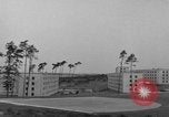 Standbild Vogelweh Wohngebiet Kaiserslautern Deutschland, 1955, aus Sekunde 61 historischem Filmmaterial Videoclip 65675045171