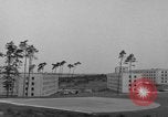 Standbild Vogelweh Wohngebiet Kaiserslautern Deutschland, 1955, aus Sekunde 62 historischem Filmmaterial Videoclip 65675045171