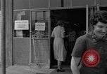 Image Vogelweh zone de logement Kaiserslautern Allemagne, 1955, de la seconde 23 séquences d'archives historiques vidéo 65675045173