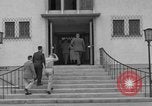 Image Vogelweh zone de logement Kaiserslautern Allemagne, 1955, de la seconde 7 séquences d'archives historiques vidéo 65675045174