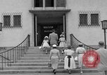 Image Vogelweh zone de logement Kaiserslautern Allemagne, 1955, de la seconde 26 séquences d'archives historiques vidéo 65675045174