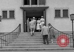 Image Vogelweh zone de logement Kaiserslautern Allemagne, 1955, de la seconde 32 séquences d'archives historiques vidéo 65675045174