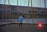Image American Elementary School Kaiserslautern Allemagne, 1967, de la seconde 16 séquences d'archives historiques vidéo 65675045179