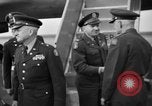 Immagine di Noi generali dell'Esercito arrivare Tokyo Giappone, 1951, secondo 22 filmato di repertorio 65675045194