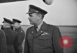 Immagine di Noi generali dell'Esercito arrivare Tokyo Giappone, 1951, secondo 38 filmato di repertorio 65675045194
