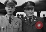 Immagine di Noi generali dell'Esercito arrivare Tokyo Giappone, 1951, secondo 58 filmato di repertorio 65675045194