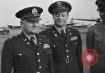 Immagine di Noi generali dell'Esercito arrivare Tokyo Giappone, 1951, secondo 60 filmato di repertorio 65675045194