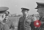 Immagine di Il maggiore generale George indietro Tokyo Giappone, 1951, secondo 1 filmato di repertorio 65675045195