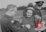 Immagine di Il maggiore generale George indietro Tokyo Giappone, 1951, secondo 24 filmato di repertorio 65675045195