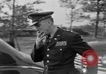 Immagine di Il maggiore generale George indietro Tokyo Giappone, 1951, secondo 39 filmato di repertorio 65675045195