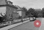Image Vie de aux personnes à charge des militaires Bad Nauheim Allemagne, 1946, de la seconde 34 séquences d'archives historiques vidéo 65675045201
