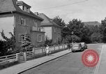 Image Vie de aux personnes à charge des militaires Bad Nauheim Allemagne, 1946, de la seconde 42 séquences d'archives historiques vidéo 65675045201