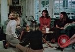 Image les victimes de viol United States USA, 1978, de la seconde 22 séquences d'archives historiques vidéo 65675045206