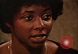 Image les victimes de viol United States USA, 1978, de la seconde 29 séquences d'archives historiques vidéo 65675045206