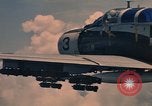 Immagine di United States Air Force A-1E Il Vietnam, 1965, secondo 16 filmato di repertorio 65675045208