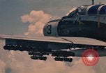 Immagine di United States Air Force A-1E Il Vietnam, 1965, secondo 18 filmato di repertorio 65675045208