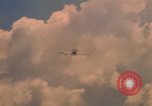Immagine di United States Air Force A-1E Il Vietnam, 1965, secondo 21 filmato di repertorio 65675045208