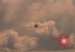 Immagine di United States Air Force A-1E Il Vietnam, 1965, secondo 36 filmato di repertorio 65675045208