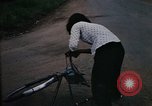 Immagine di Bien Hoa Air Base Il Vietnam, 1965, secondo 49 filmato di repertorio 65675045209