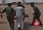 Standbild Tan Son Nhut Air Base Vietnam, 1965, aus Sekunde 59 historischem Filmmaterial Videoclip 65675045219