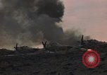 Immagine di Bien Hoa Air Base Il Vietnam, 1965, secondo 53 filmato di repertorio 65675045221