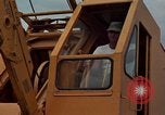 Immagine di Pulire la zona Il Vietnam, 1965, secondo 31 filmato di repertorio 65675045224