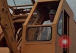 Immagine di Pulire la zona Il Vietnam, 1965, secondo 32 filmato di repertorio 65675045224
