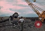 Immagine di Pulire la zona Il Vietnam, 1965, secondo 34 filmato di repertorio 65675045224