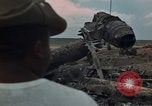 Immagine di Pulire la zona Il Vietnam, 1965, secondo 50 filmato di repertorio 65675045224
